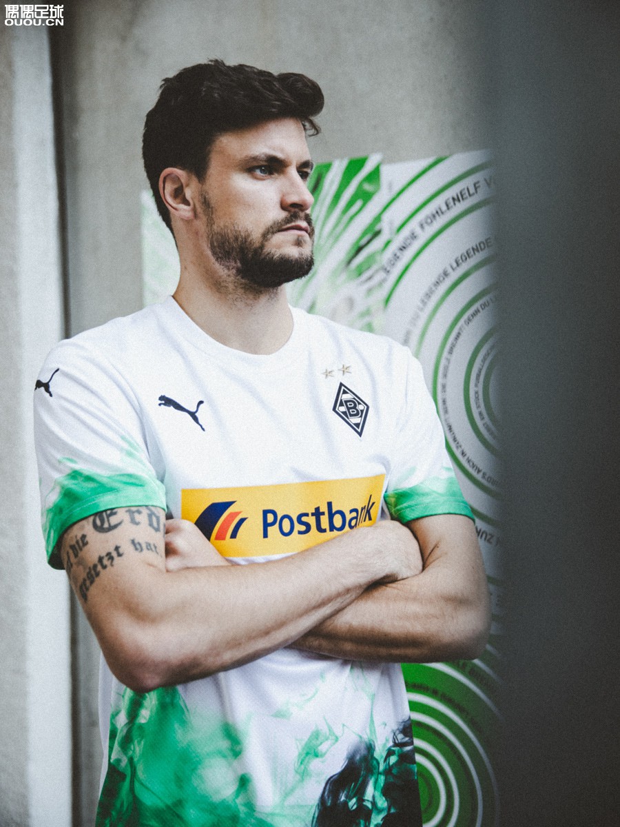 爱游戏官网 -清晨门兴格拉德巴赫备战意甲，防线松动细节曝光，震撼外界，更衣室氛围转暖的简单介绍