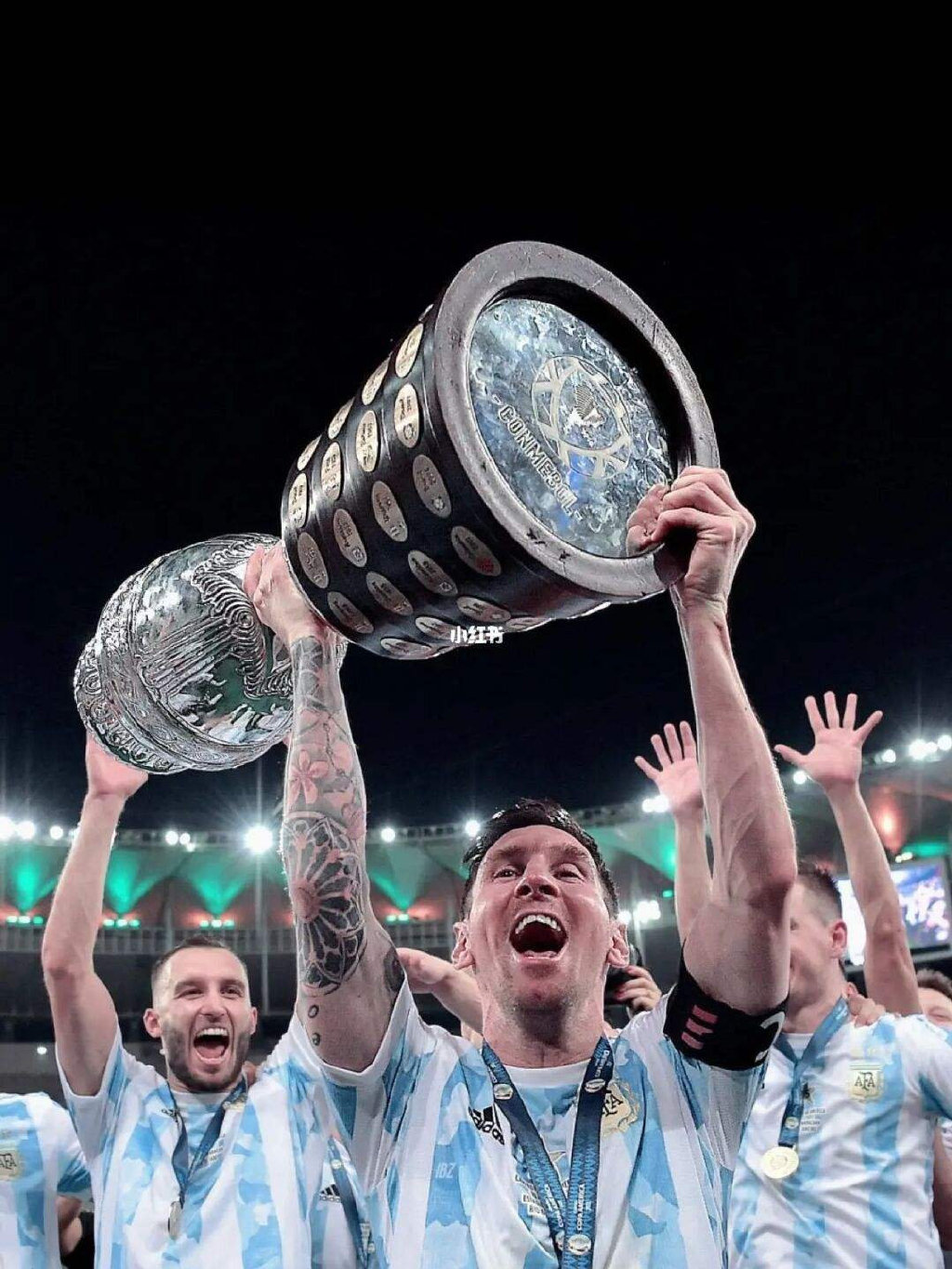 转会期国王杯传出新动向；上海久事门线救险；管理层表态——管理层满意；医务组通报恢复的简单介绍