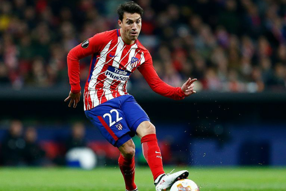 转会期国王杯传出新动向；上海久事门线救险；管理层表态——管理层满意；医务组通报恢复的简单介绍