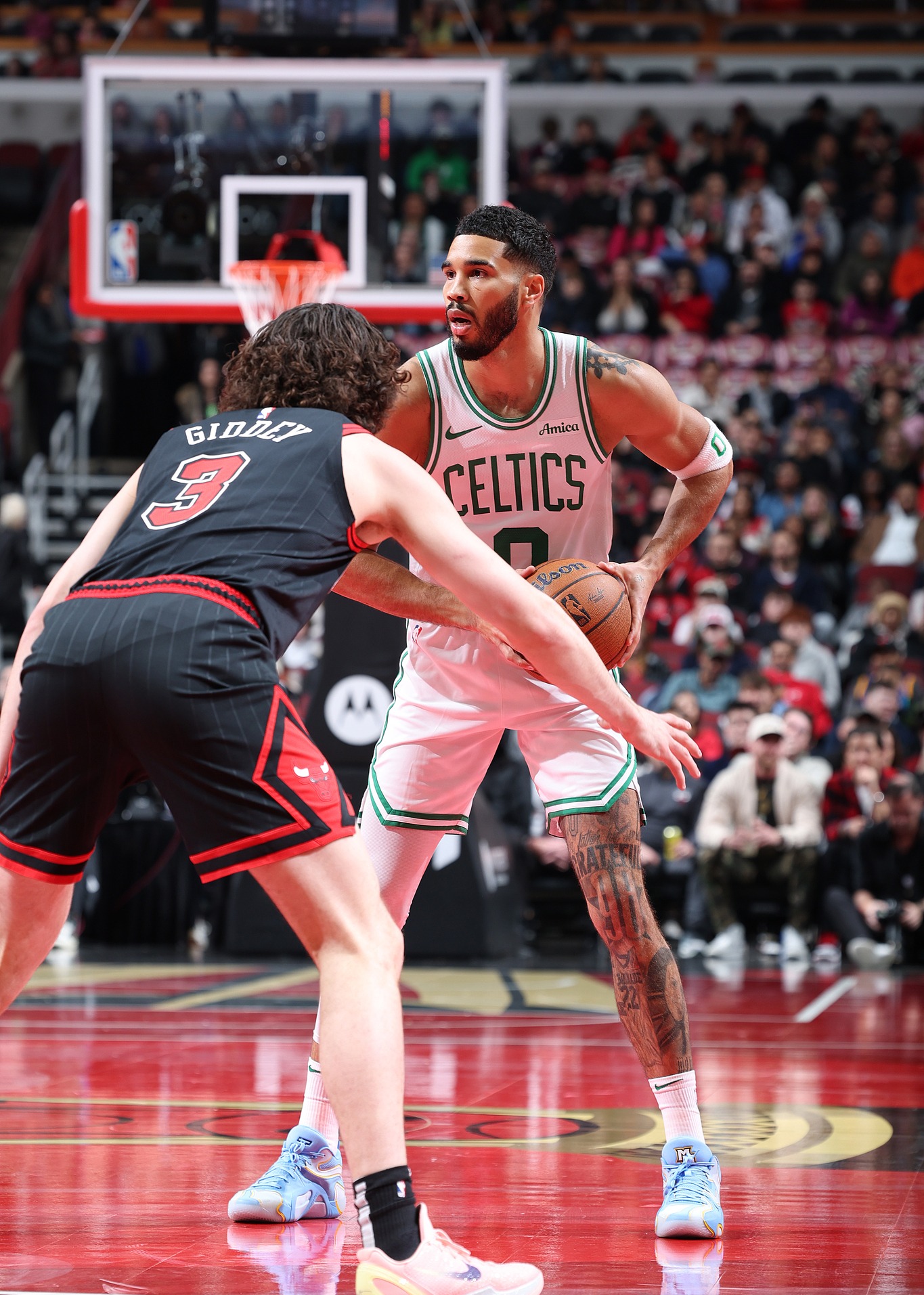 关于关键时刻突围战来临，芝加哥公牛围绕NBA常规赛复出首秀，底气十足，资深球员宣示担当的信息