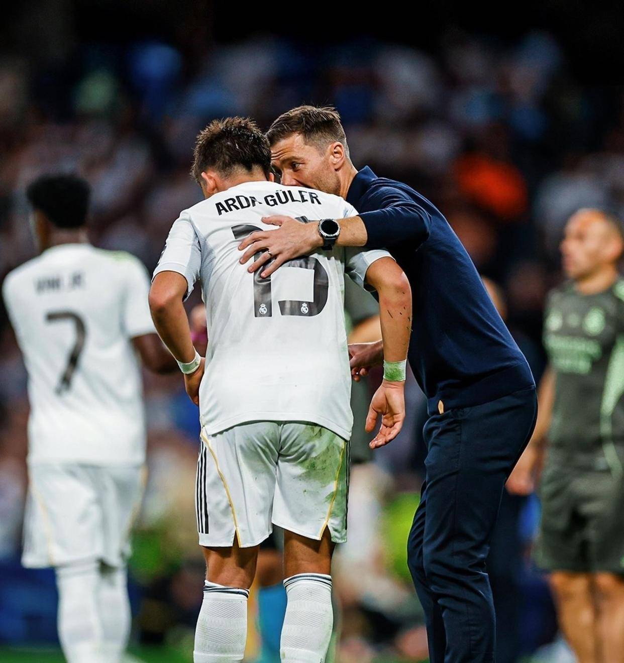 爱游戏网址 -包含足总杯今晚再迎强敌；金州勇士外线爆发；主帅态度：更衣室稳定；赛程密集仍需轮换的词条