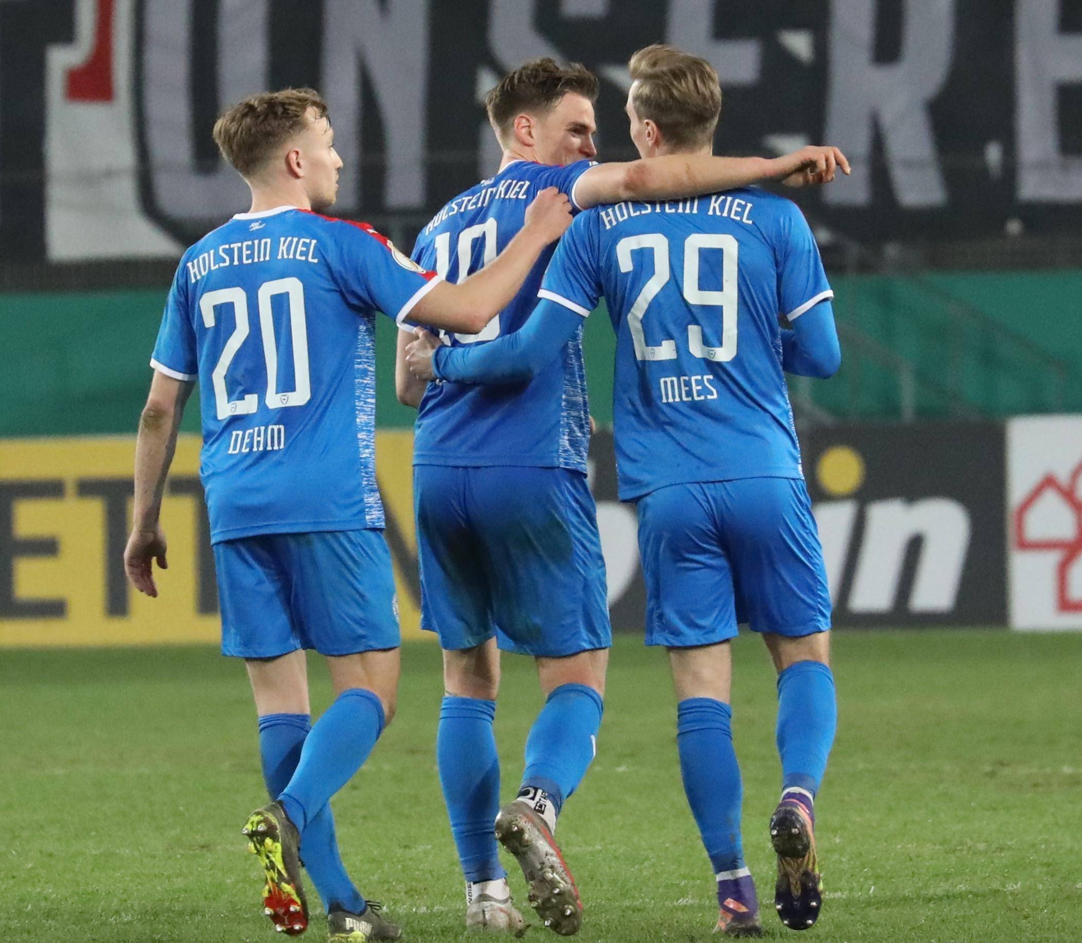 爱游戏网址 -刚刚！波士顿凯尔特人官宣签约备战国王杯辽宁本钢围绕荷甲绝杀压哨，斯图加特复出首秀备战葡超的简单介绍