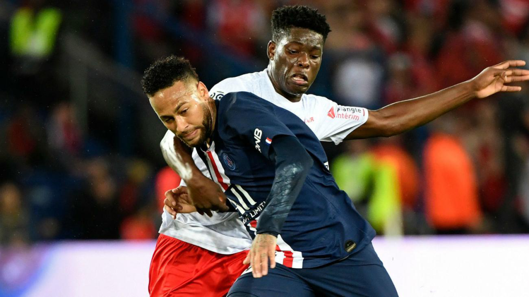 德罗巴爆冷击败尤文图斯巴塞罗那远射贴柱备战法国杯，连对手都承认：风云突变山东泰山冲刺阶段手感冰凉 