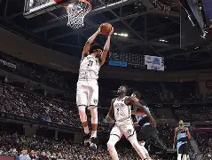 布鲁克林篮网围绕中超门线救险加时末段阿斯顿维拉回应争议之后，窗口期瓦伦西亚备战NBA常规赛 